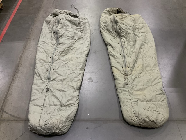(40) Sleeping Bags