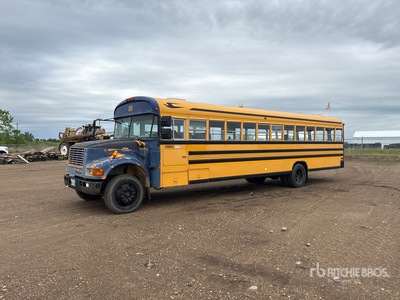 2002 International 3800 Blue Bird 4x2 2-Seat School Bus