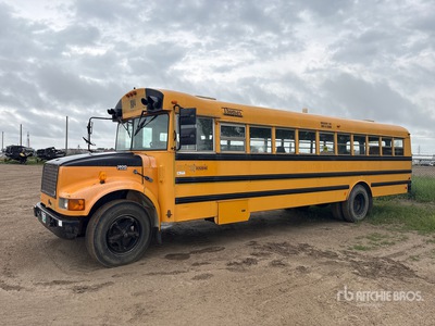 1999 International 3800 Thomas 4x2 Bus (Inoperable)