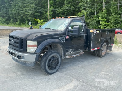 2010 Ford F-450 XL 4x2 Camión Utilitario