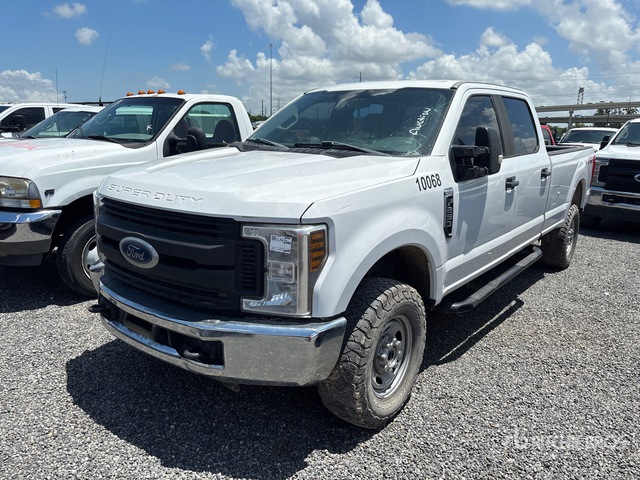 2019 Ford F-250 XL 4x4 Crew Cab Pickup
