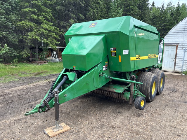 1997 John Deere 100T Big Square Baler