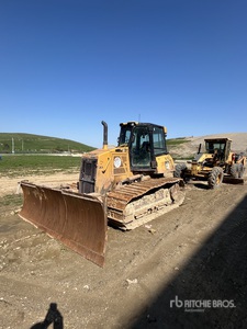 Cat D6K جرافة مجنزرة