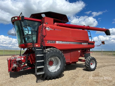 Case IH 2588 Moissonneuse-batteuse
