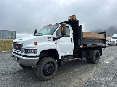 2007 GMC C5500 HD 4x4 S/A Dump Truck