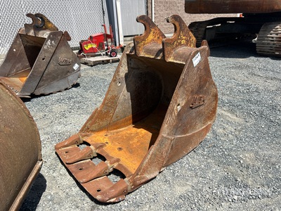 WBM 36 in Q/C Digging Excavator Bucket