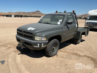 1995 Dodge Ram 2500 Aircraft Pushback Tractor