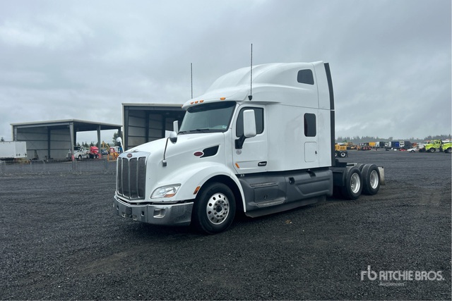 2022 Peterbilt 579 6x4 T/A Sleeper Truck Tractor