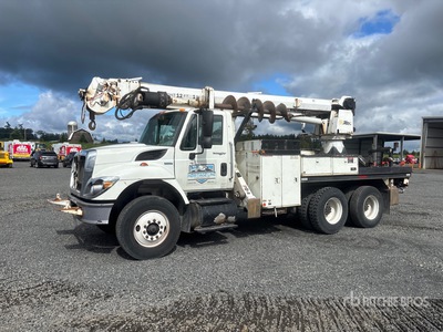 Altec DM47 on 2008 International 7400 6x4 شاحنة ديجر ديريك