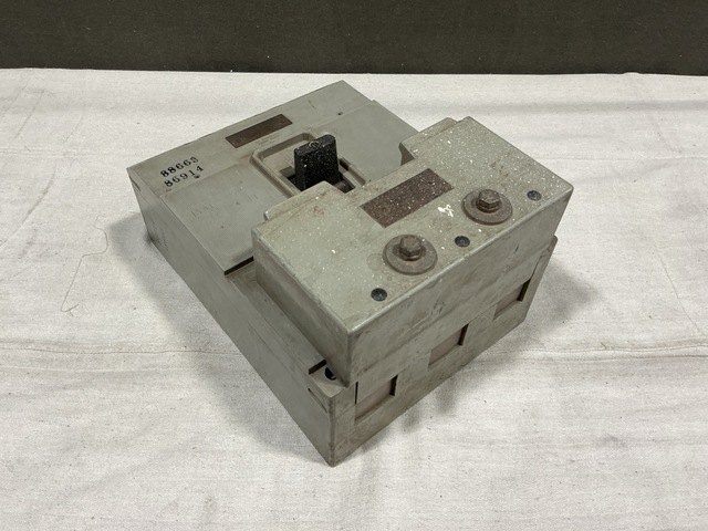 Gould ETN 530400S36 Circuit Breaker