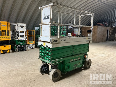 2016 JLG 2632ES Electric Scissor Lift
