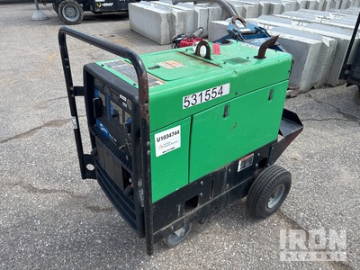 2013 Miller Bobcat 250 NTLP 250 A Multi-Process Soldadora motorizada