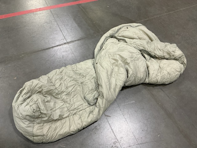 (40) Sleeping Bags