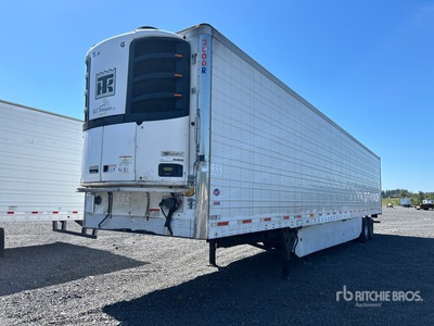 2015 Utility 53 ft x 102 in Sliding T/A Refrigerated Trailer