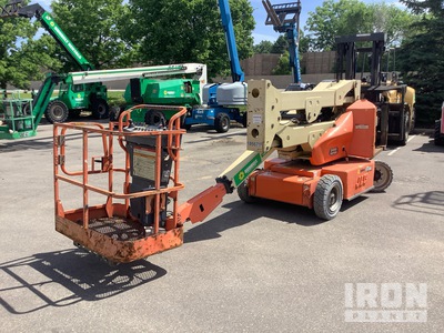 2005 JLG E400AN 2WD Electric Articulating Boom Lift
