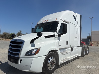 2021 Freightliner Cascadia 126 6x4 Tracteur Routier Couchette