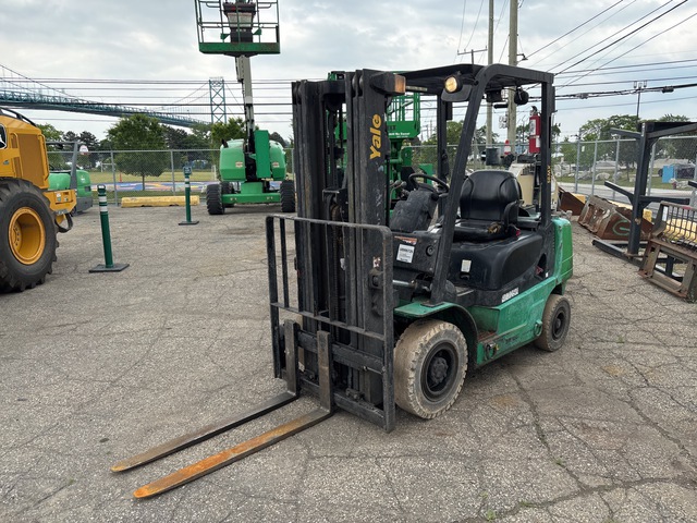 2017 Yale GTP050MX 4600 lb Pneumatic Tire Forklift