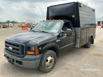 2007 Ford F-350 XL 4x2 Camión Utilitario