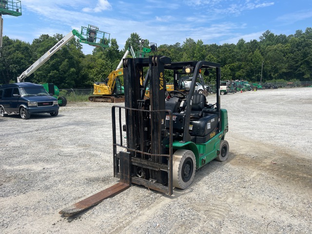 2017 Yale GTP050MX 4800 lb Pneumatic Tire Forklift
