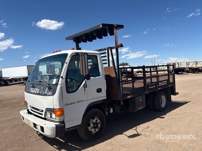 2005 Isuzu NPR 4x2 Flatbed Truck