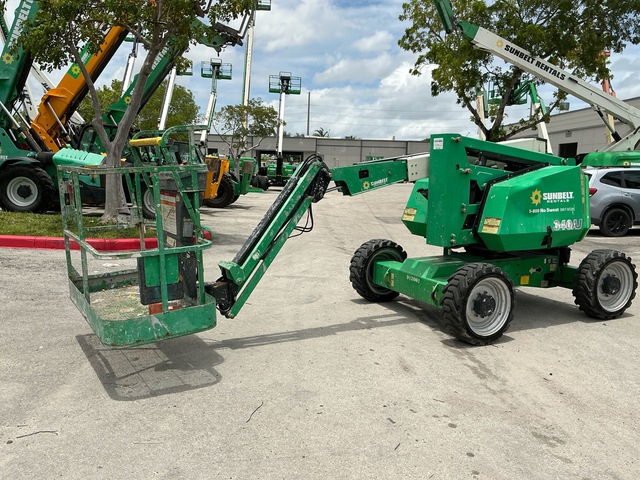 2016 JLG 340AJ 4WD Diesel Articulating Boom Lift 2016 JLG 340AJ 4WD Diesel Articulating Boom Lift