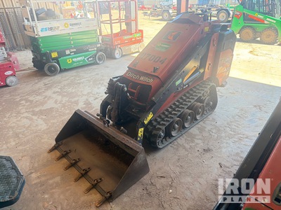 2021 Ditch Witch SK800 Mini Oruga cargadora compacta