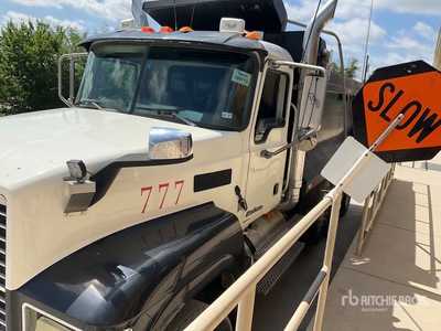 2007 Mack CHN613 トラックトラクター（T/A）