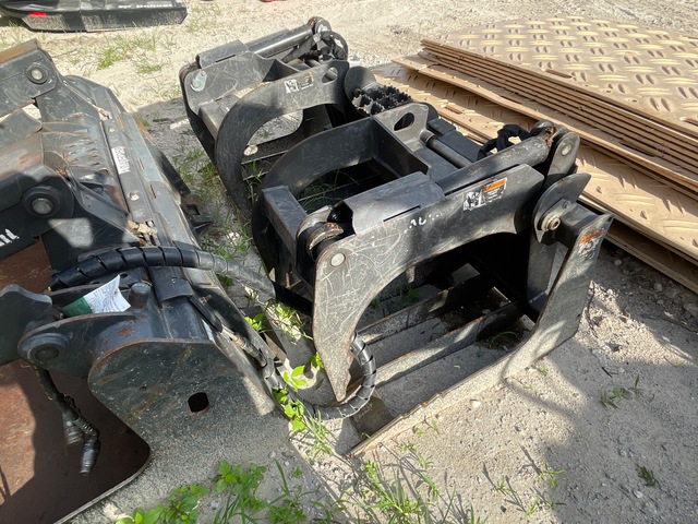 2024 Bradco 123662 67 in Skid Steer Grapple 2024 Bradco 123662 67 in Skid Steer Grapple
