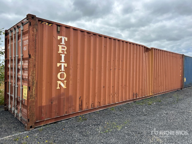 2010 40 ft High Cube Storage Container
