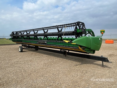 John Deere 635FD 35 ft Flex Draper Combine Header