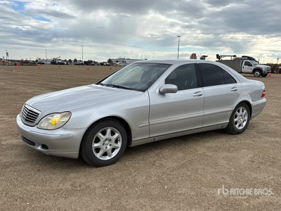 2001 Mercedes S320 自動車