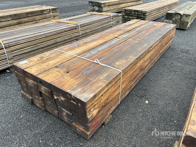 Quantity of (25) Quantity of Creosote Timbers 4 x 10 Tablas de madera