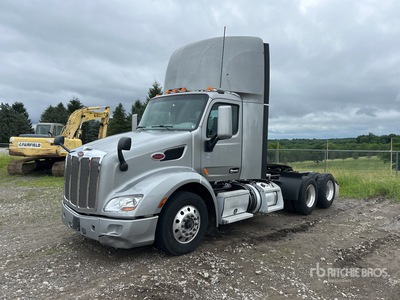 2022 Peterbilt 579 6x4 T/A Day Cab Truck Tractor