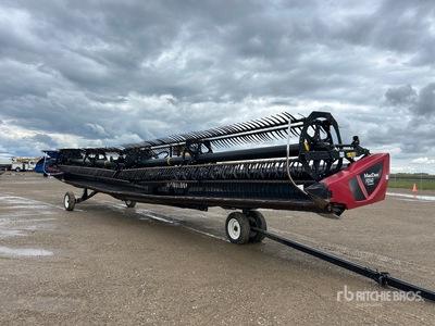 2018 MacDon FD140 40 ft Flex Draper Combine Header