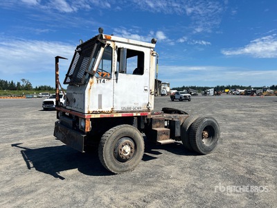 1990 Ottawa YT50 4x2 Spotter Truck