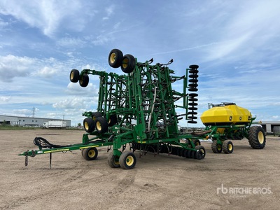 John Deere 1820 60 ft Combination Air Drill
