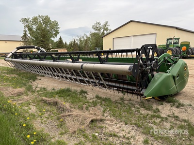 John Deere 635F Tête de moissonneuse/batteuse