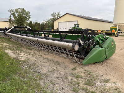 John Deere 635F Tête de moissonneuse/batteuse