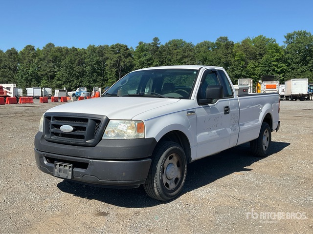 2008 Ford F-150 XL 4x2 Extended Cab Pickup