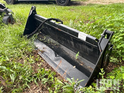 Terra Force FB072 72 in Multi-Purpose Ag Tractor Bucket