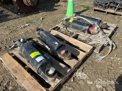 Quantity of (4) Hydraulic Cylinder