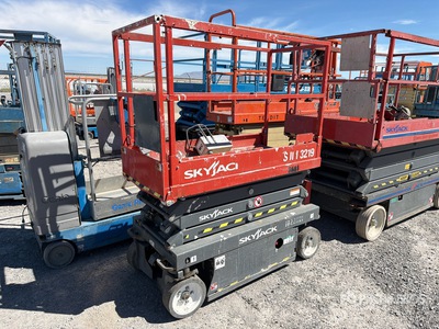 2004 Skyjack SJ3219 Electric Scissor Lift
