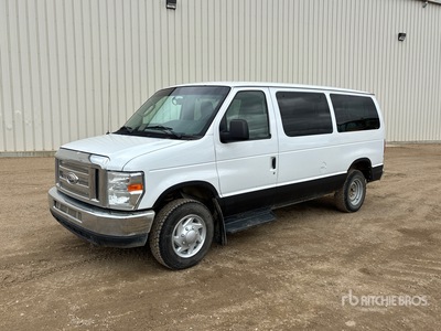 2014 Ford Econoline E-350 Super Duty 11 Personentransport-Kombi