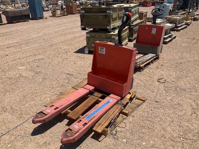 Toyota 7HBW23 Electric Pallet Jack Toyota 7HBW23 Electric Pallet Jack