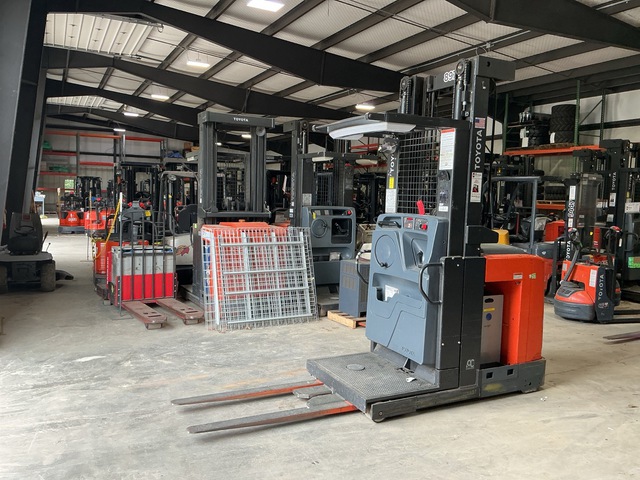 2020 Toyota 8BPUE15 Electric Forklift
