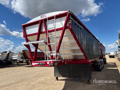 2019 Doepker 28 ft Super B-Train Lead Remorque à grains