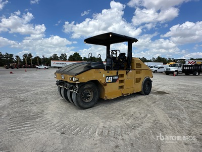 2014 Cat CW34 8 Wheel Compacteur pneumatique