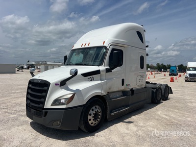 2020 Freightliner Cascadia 126 6x4 T/A Sleeper Truck Tractor
