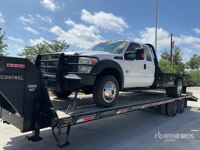 2014 Ford F-550 4x4 Extended Cab Flatbed Truck
