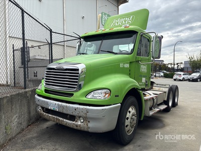 2007 Freightliner Columbia 112 6x4 Cabeza Tractora Cabina Corta